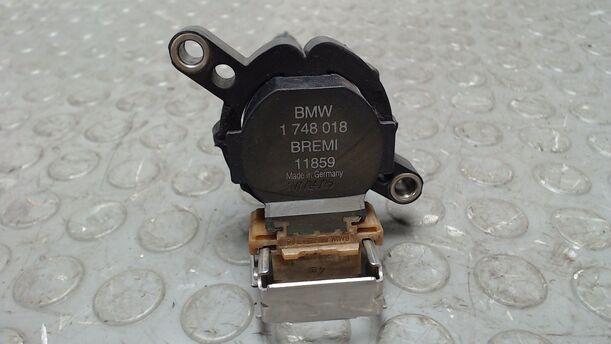 Foto: ZÜNDSPULE eines BMW 520i GL