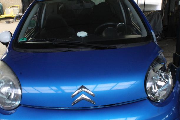 Foto: MOTORHAUBE (BIS 02.2012) eines Citroen C1 1.0 GL