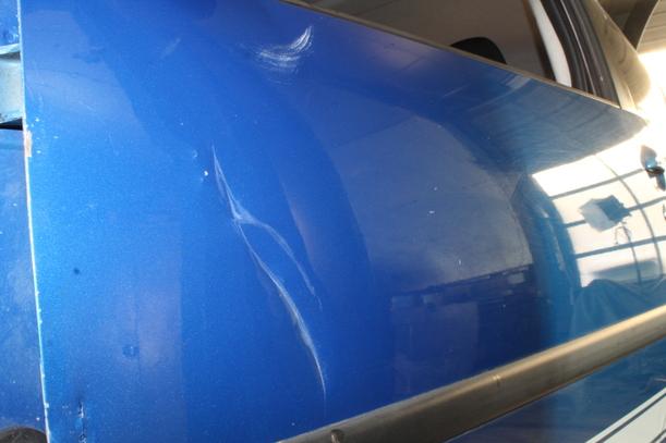 Foto: TÜR LINKS (BESCHÄDIGT) eines Citroen C1 1.0 GL