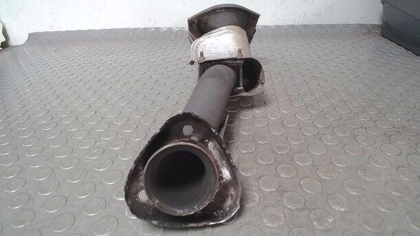 Foto: AUSPUFFROHR VORN ( RP ) eines VW Passat Variant 1.8 GL
