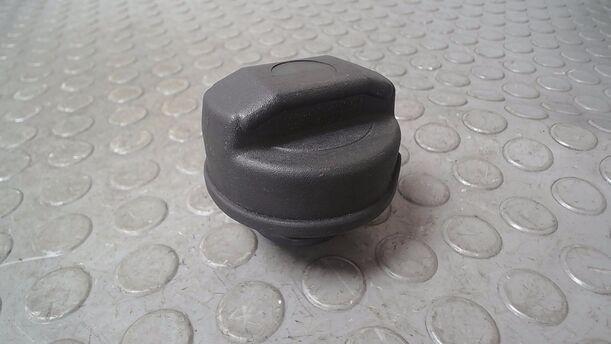 Foto: TANKDECKEL/ TANKVERSCHLUSS eines VW Passat Variant 1.8 GL