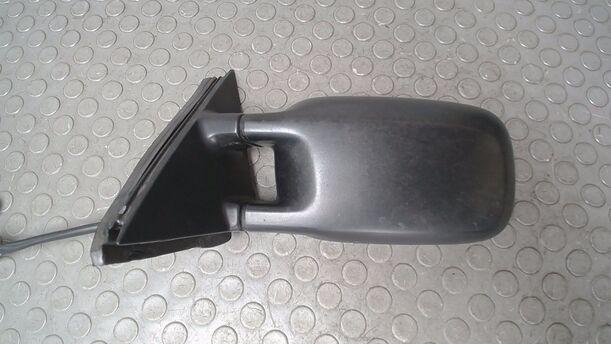 Foto: AUSSENSPIEGEL INNENVERSTELLBAR LINKS eines VW Passat Variant 1.8 GL