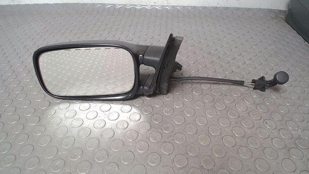 Foto: AUSSENSPIEGEL INNENVERSTELLBAR LINKS eines VW Passat Variant 1.8 GL