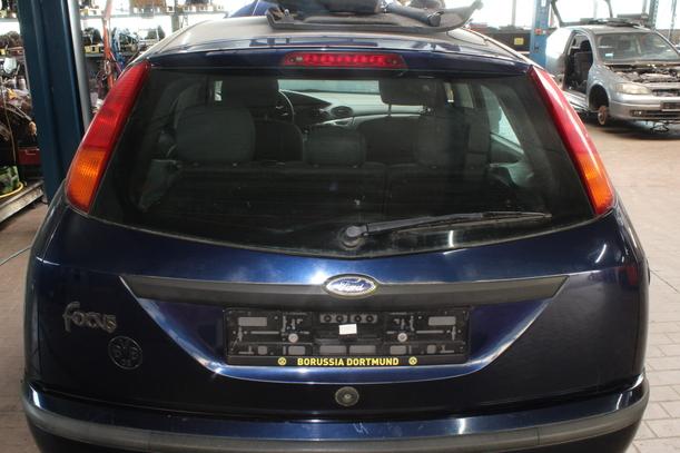 Foto: HECKKLAPPE / HECKDECKEL eines Ford Focus GL