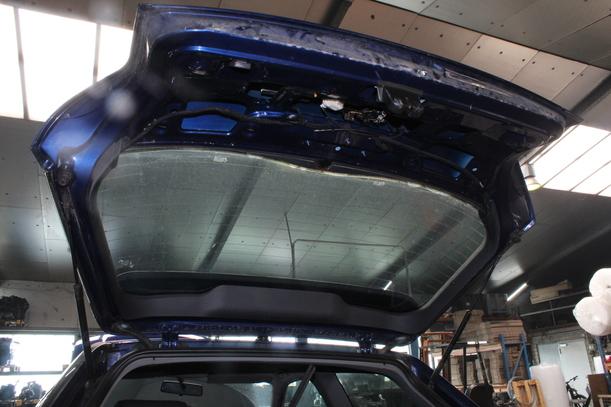 Foto: HECKKLAPPE/ HECKDECKEL ( BIS 1999 / PNEUMATISCHE ZV ) eines Audi A3 1.8 GL