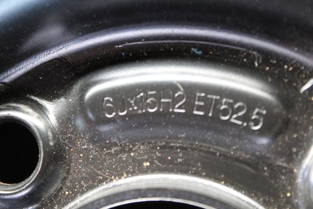 Foto: ERSATZRAD / NOTRAD ( 15 ZOLL / ET 52,5 ) eines Ford Focus GL