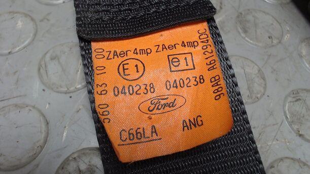 Foto: SICHERHEITSGURT VORN RECHTS eines Ford Focus GL
