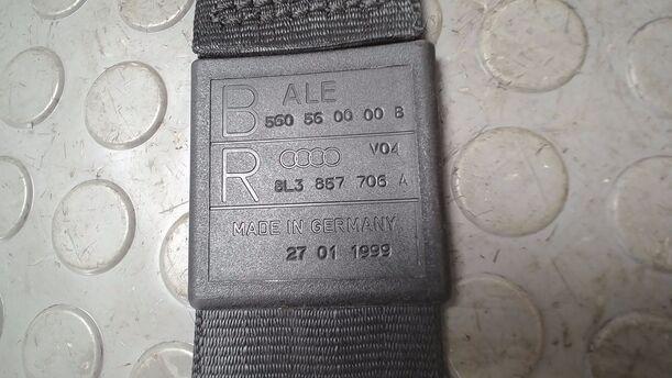 Foto: SICHERHEITSGURT VORN RECHTS ( 2/3 TÜRER ) eines Audi A3 1.8 GL
