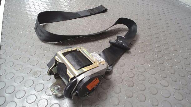 Foto: SICHERHEITSGURT VORN LINKS ( 2/3 TÜRER ) eines Audi A3 1.8 GL