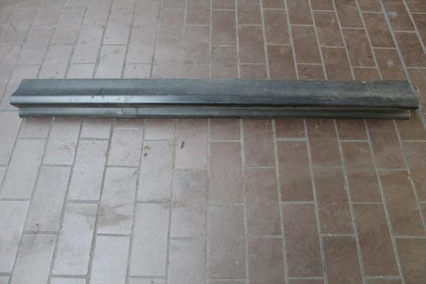 Foto: SCHWELLERBLENDE LINKS eines BMW X5 3.0 d GL