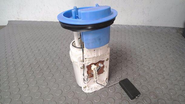 Foto: KRAFTSTOFFPUMPE eines VW Golf 1.6 FSI Automatik GL