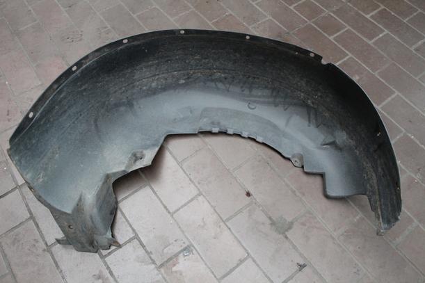 Foto: RADHAUSSCHALE / INNENKOTFLÜGEL HINTEN LINKS eines BMW X5 3.0 d GL