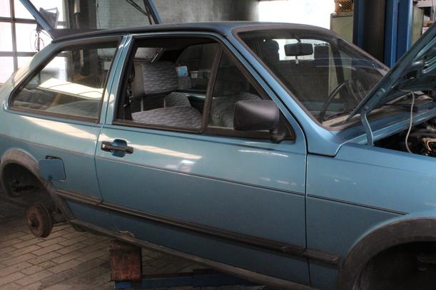Foto: TÜR RECHTS ( AUSFÜHRUNG BIS 1990 ) eines VW Polo GL