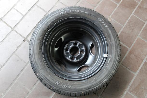 Foto: RESERVERAD 13 ZOLL eines VW Polo GL