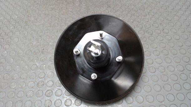 Foto: BREMSKRAFTVERSTÄRKER eines Ford Fiesta 1.25 GL