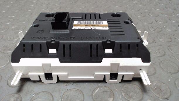 Foto: BORDCOMPUTRER / DISPLAY / BILDSCHIRM eines Ford Fiesta 1.25 GL