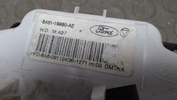 Foto: HEIZUNGSBETÄTIGUNG ( KLIMAANLAGE ) eines Ford Fiesta 1.25 GL