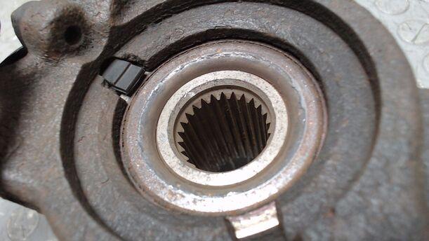 Foto: ACHSSCHENKEL VORN LINKS eines Ford Fiesta 1.25 GL