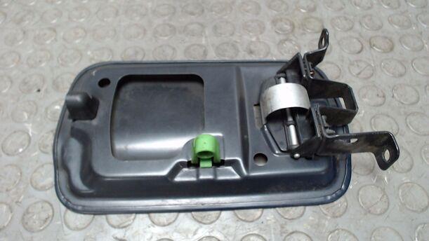 Foto: TANKKLAPPE / TANKDECKEL eines BMW X5 3.0 d GL