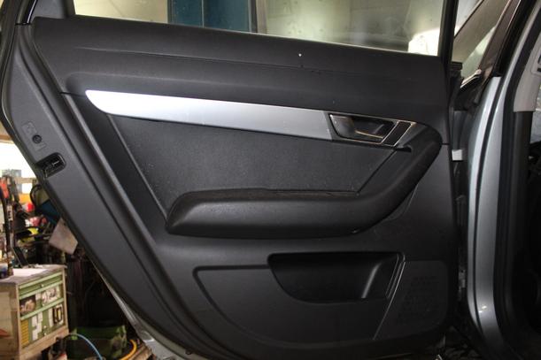 Foto: TÜR HINTEN LINKS ( AVANT ) eines Audi A6 allroad quattro 2.7 TDI tiptronic DPF GL