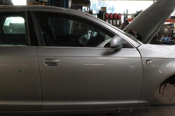 Foto: TÜR VORN RECHTS ( AVANT ) eines Audi A6 allroad quattro 2.7 TDI tiptronic DPF GL