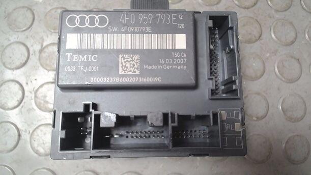 Foto: TÜRSTEUERGERÄT VORN LINKS eines Audi A6 allroad quattro 2.7 TDI tiptronic DPF GL