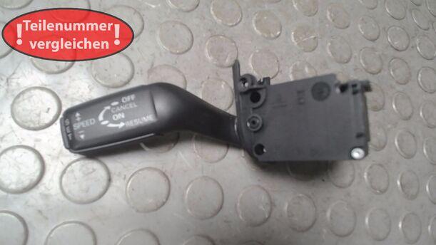 Foto: SCHALTER TEMPOMAT/ TEMPOMATSCHALTER eines Audi A6 allroad quattro 2.7 TDI tiptronic DPF GL