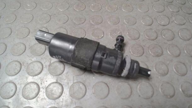 Foto: WASCHPUMPE SCHEINWERFERREINIGUNG eines Audi A6 allroad quattro 2.7 TDI tiptronic DPF GL