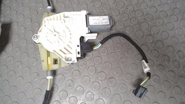 Foto: FENSTERHEBER ELEKTRISCH HINTEN RECHTS ( AVANT ) eines Audi A6 allroad quattro 2.7 TDI tiptronic DPF GL