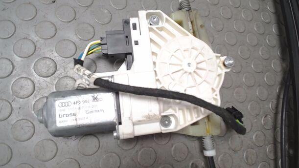 Foto: FENSTERHEBER ELEKTRISCH VORN RECHTS eines Audi A6 allroad quattro 2.7 TDI tiptronic DPF GL