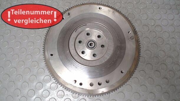 Foto: SCHWUNGRAD/ SCHWUNGSCHEIBE Z10XE eines Opel Agila 1.0 12 V GL
