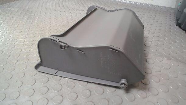 Foto: HANDSCHUHFACH eines Opel Agila 1.0 12 V GL