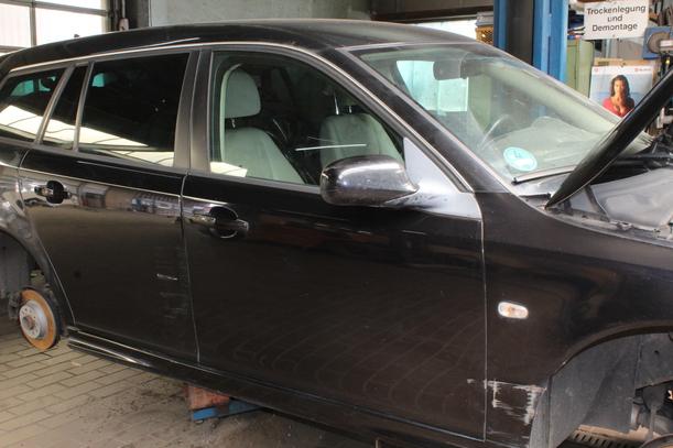 Foto: TÜR VORN RECHTS (AB 2008) eines Saab 9-3 1.9 TiD Sport Kombi DPF GL