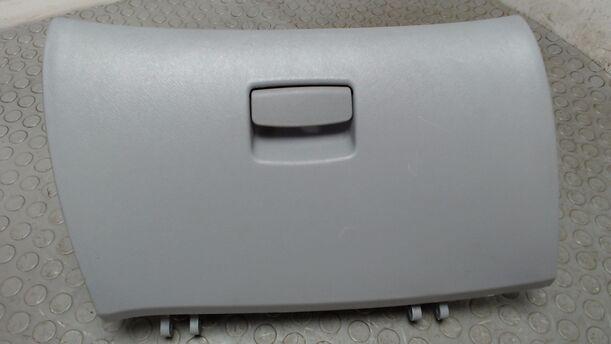 Foto: HANDSCHUHFACH eines Kia Picanto 1.1 GL