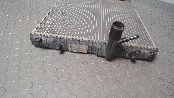 Foto: KÜHLER ( AB 12.2001 FÜR AUSGLEICHSBEHÄLTER ) eines Opel Agila 1.0 12 V GL