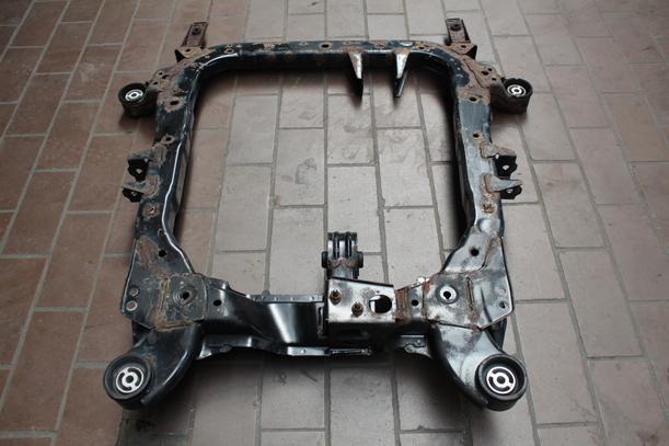 Foto: ACHSKÖRPER / ACHSE VORN eines Saab 9-3 1.9 TiD Sport Kombi DPF GL
