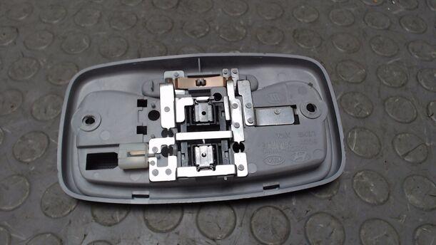 Foto: INNENBELEUCHTUNG eines Kia Picanto 1.1 GL