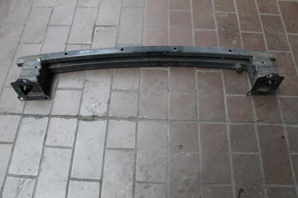 Foto: VERSTÄRKUNG VORN eines Peugeot 207 120 GL