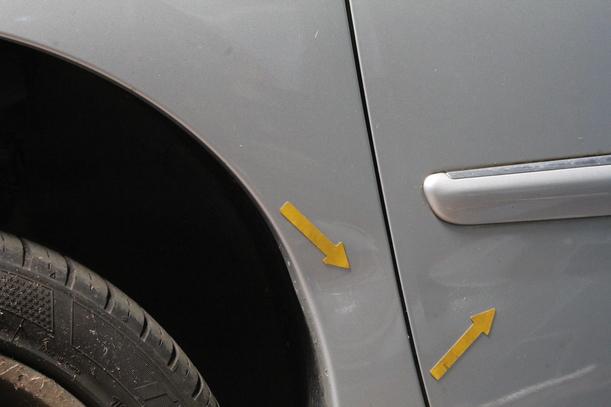 Foto: TÜR VORN LINKS (2/3-TÜRER) eines Peugeot 207 120 GL