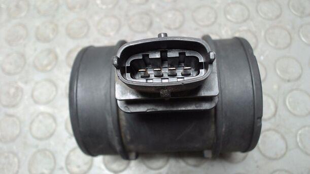 Foto: LUFTMASSENMESSER eines Saab 9-3 1.9 TiD Sport Kombi DPF GL