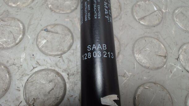 Foto: MOTORHAUBENDÄMPFER eines Saab 9-3 1.9 TiD Sport Kombi DPF GL
