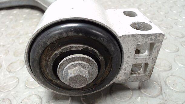 Foto: QUERLENKER VORN LINKS eines Saab 9-3 1.9 TiD Sport Kombi DPF GL