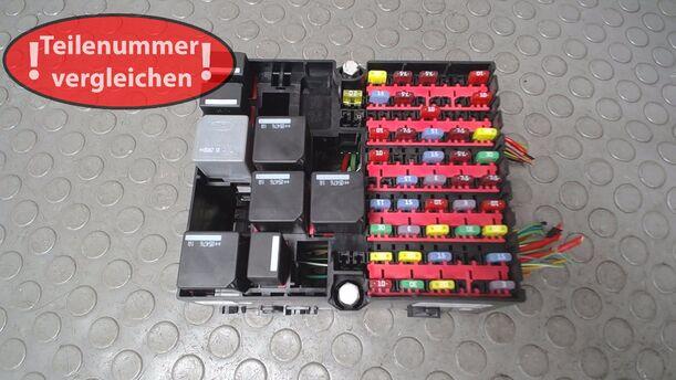 Foto: SICHERUNGSKASTEN eines Ford Fiesta 1.4 GL