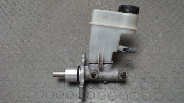 Foto: HAUPTBREMSZYLINDER eines Saab 9-3 1.9 TiD Sport Kombi DPF GL