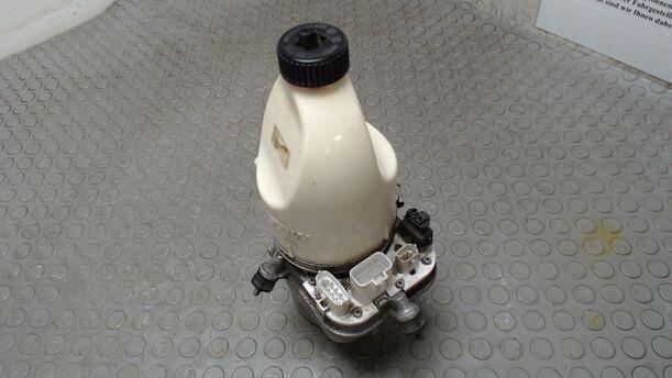 Foto: SERVOPUMPE ELEKTRISCH eines Saab 9-3 1.9 TiD Sport Kombi DPF GL