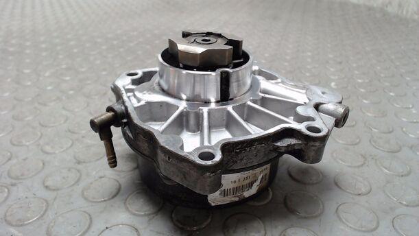Foto: VAKUUMPUMPE eines Saab 9-3 1.9 TiD Sport Kombi DPF GL