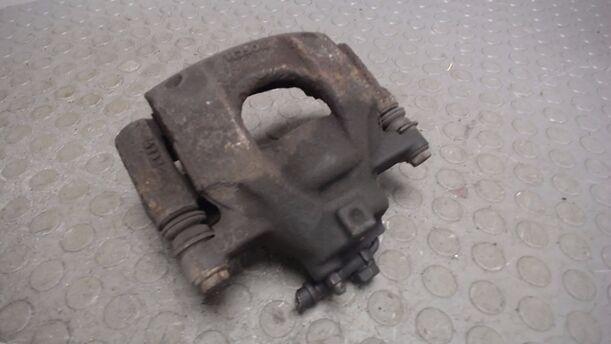 Foto: BREMSSATTEL VORN LINKS eines Citroen C1 1.0 GL