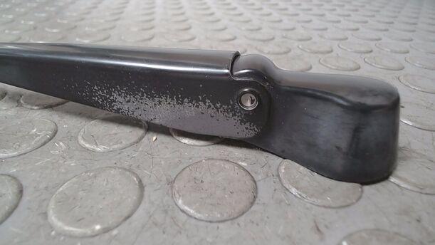 Foto: SCHEIBENWISCHERARM HINTEN eines Ford Fiesta 1.4 GL