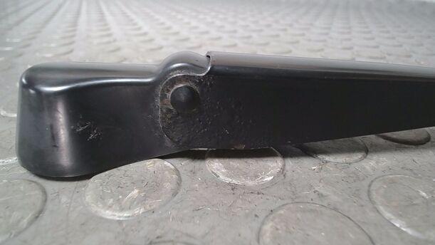 Foto: SCHEIBENWISCHERARM HINTEN eines Ford Fiesta 1.4 GL
