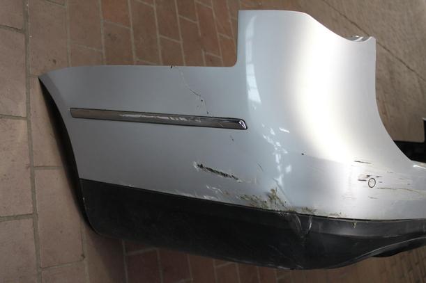 Foto: STOSSFÄNGER / STOßSTANGE HINTEN ( VARIANT ) eines VW Passat Variant 2.0 TDI DPF GL